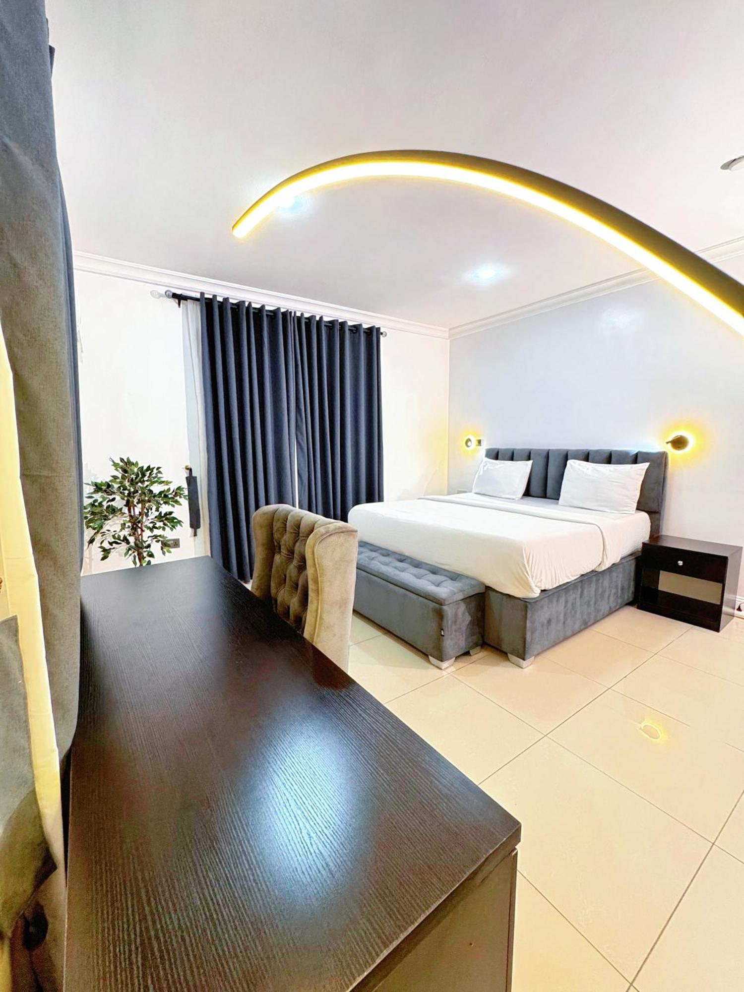 His Dulce Apartments Lagos Esterno foto